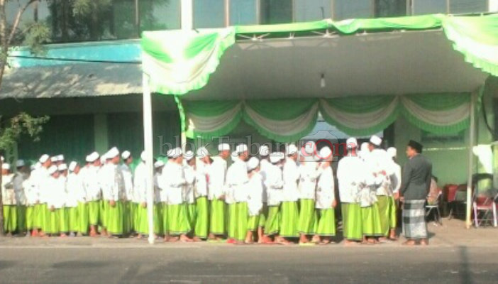 Santri Sambut Jokowi